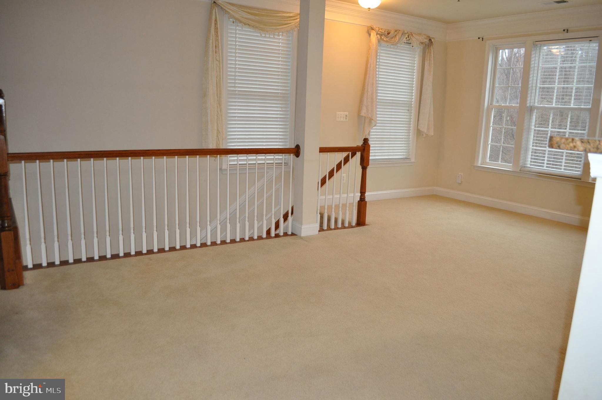 GROVETON WOODS - Residential