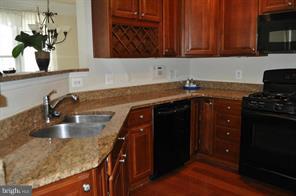 GROVETON WOODS - Residential