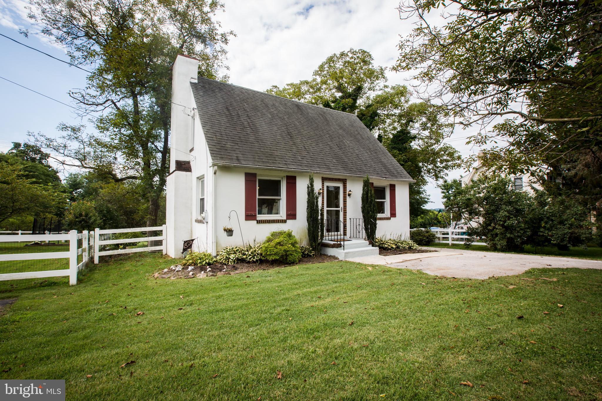 MONTGOMERY HILL - Residential