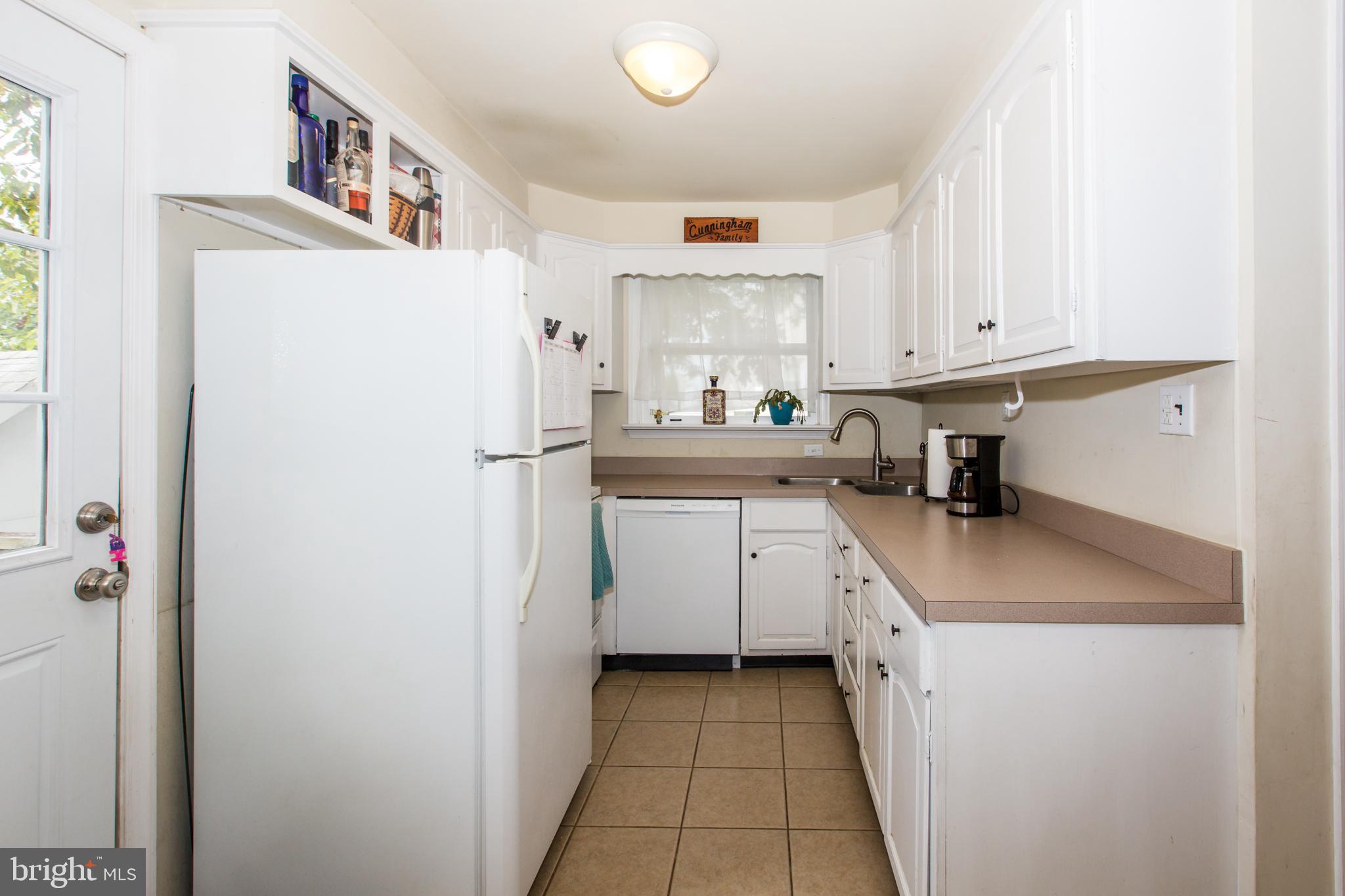 MONTGOMERY HILL - Residential