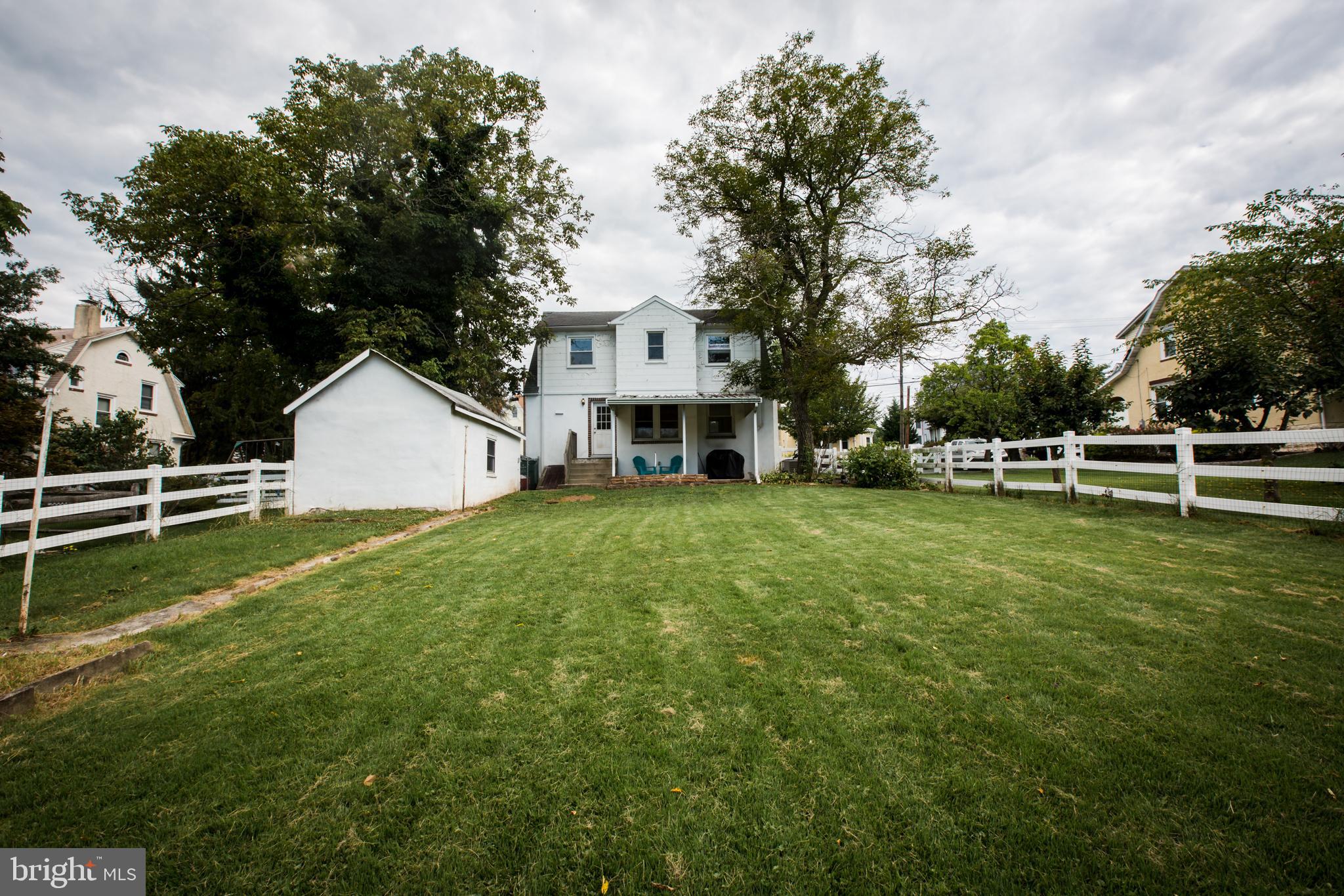 MONTGOMERY HILL - Residential