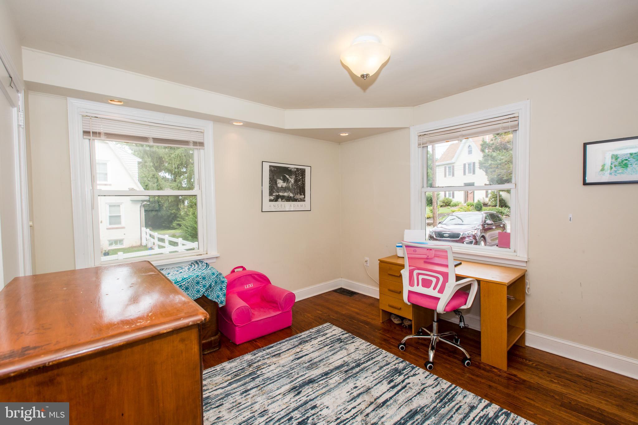 MONTGOMERY HILL - Residential