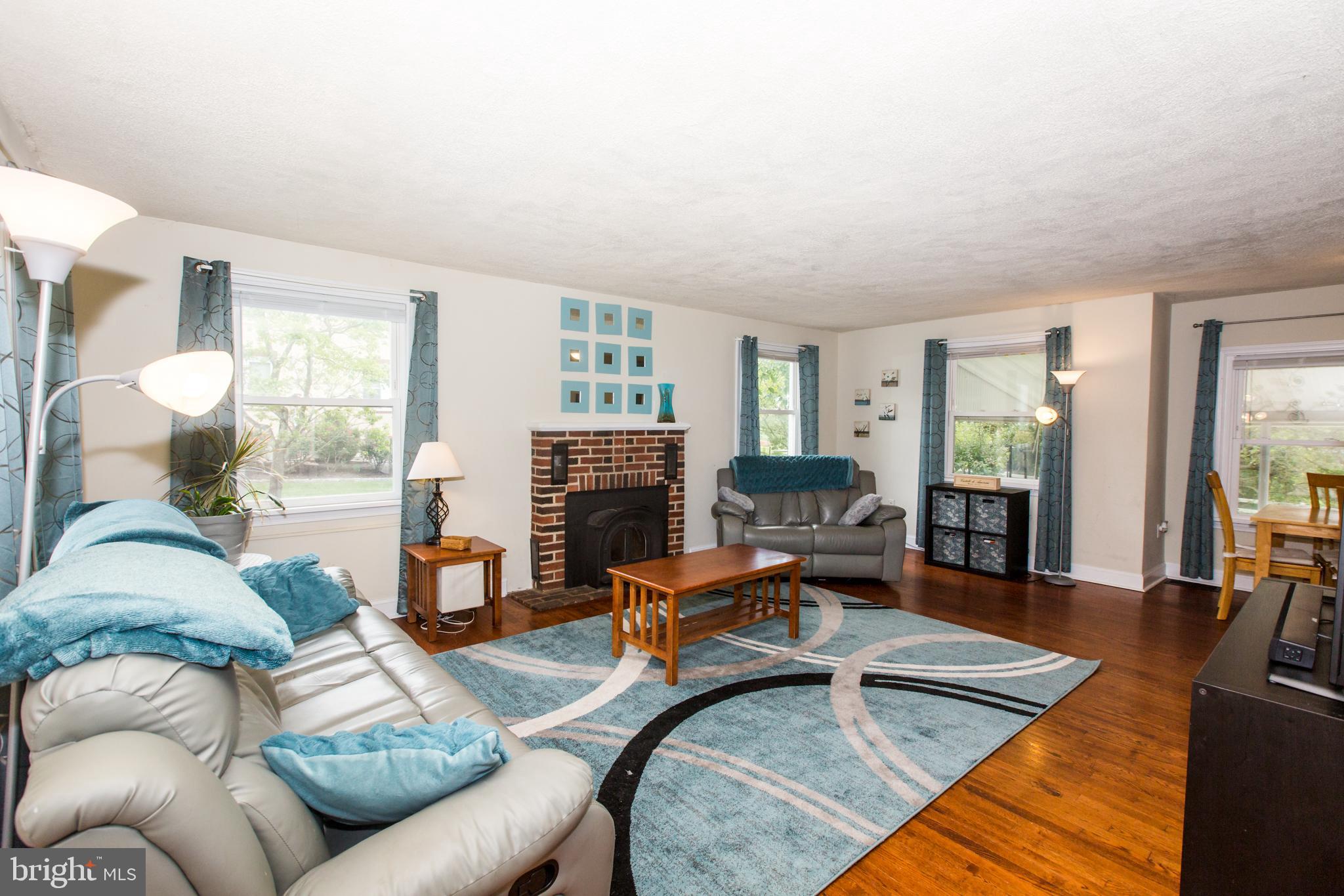 MONTGOMERY HILL - Residential