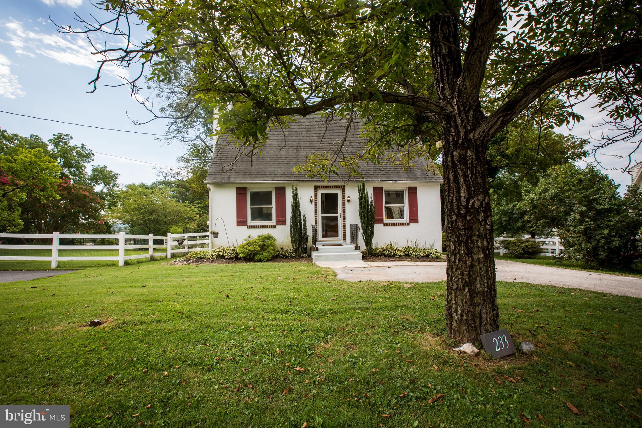 MONTGOMERY HILL - Residential