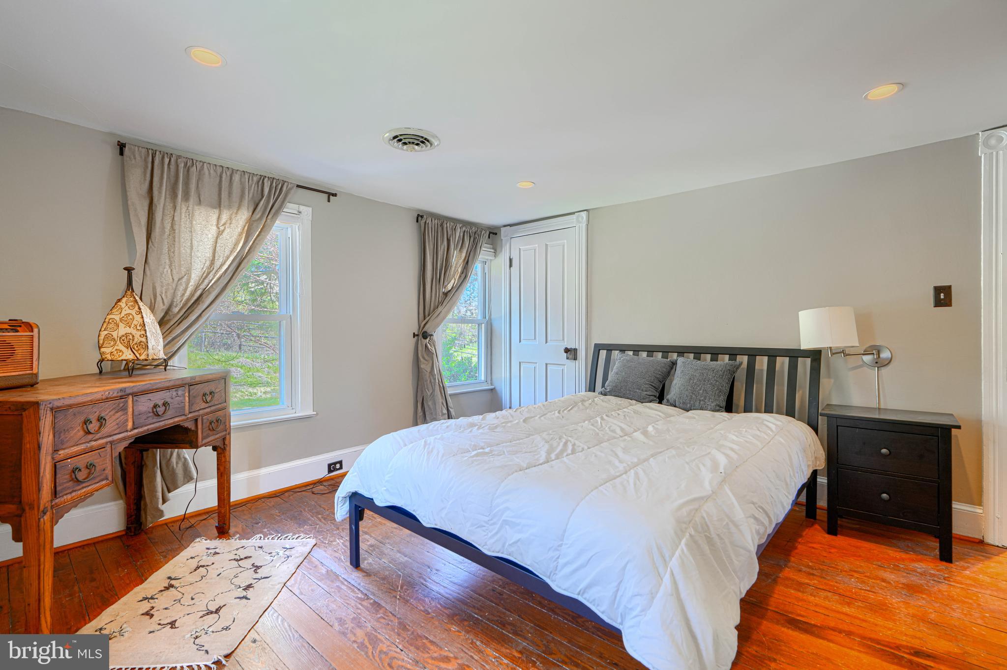 RUXTON AREA - Residential