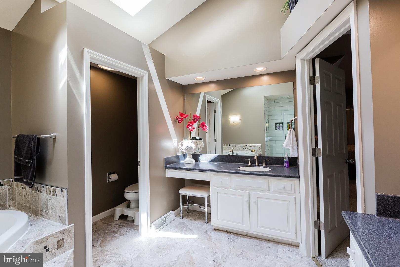 OLDE FIELD - Residential