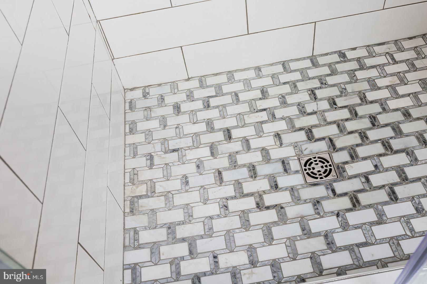 OLDE FIELD - Residential