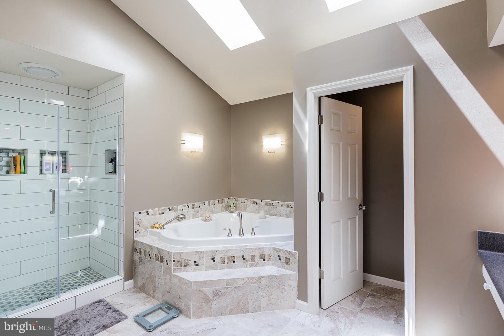 OLDE FIELD - Residential