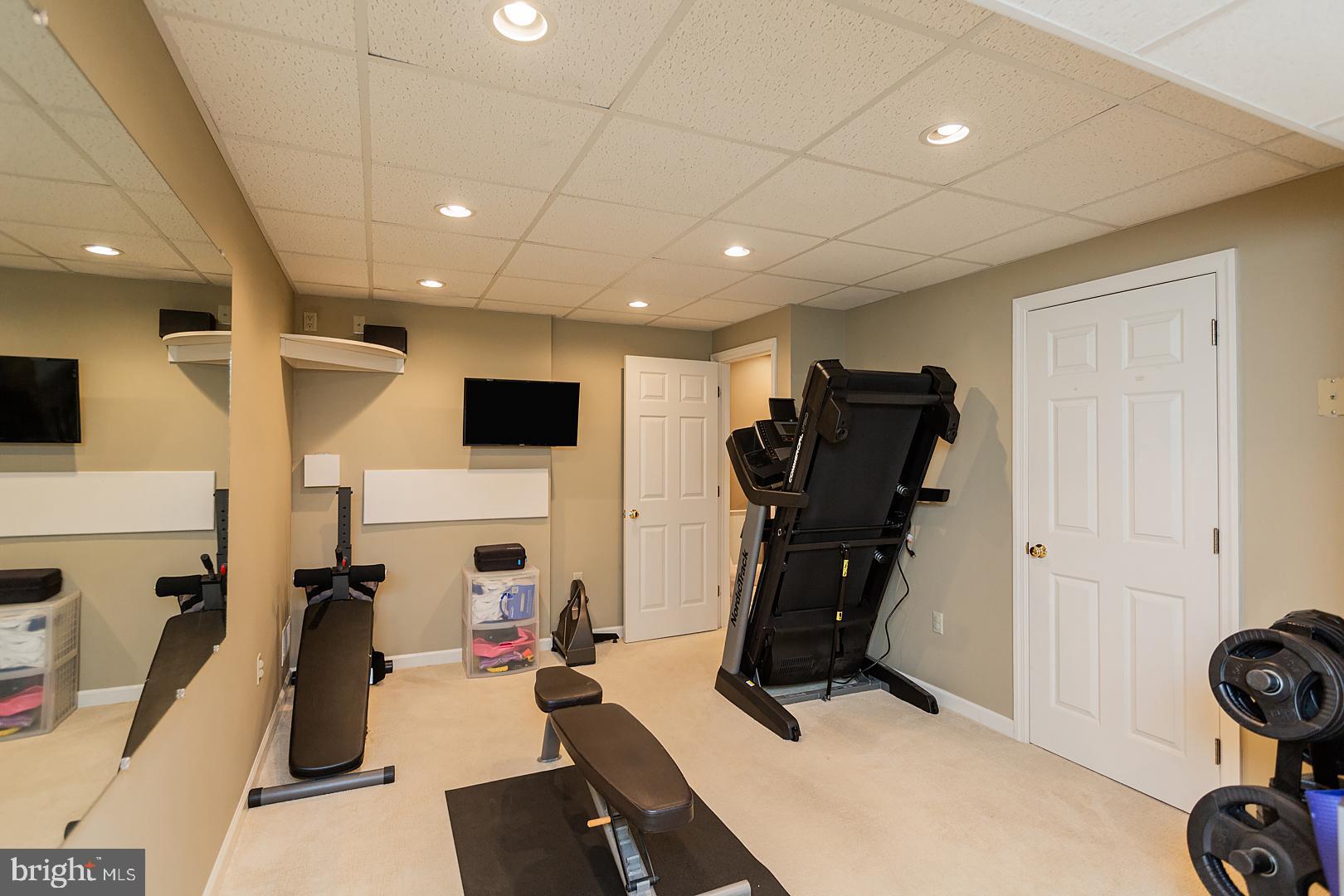 OLDE FIELD - Residential