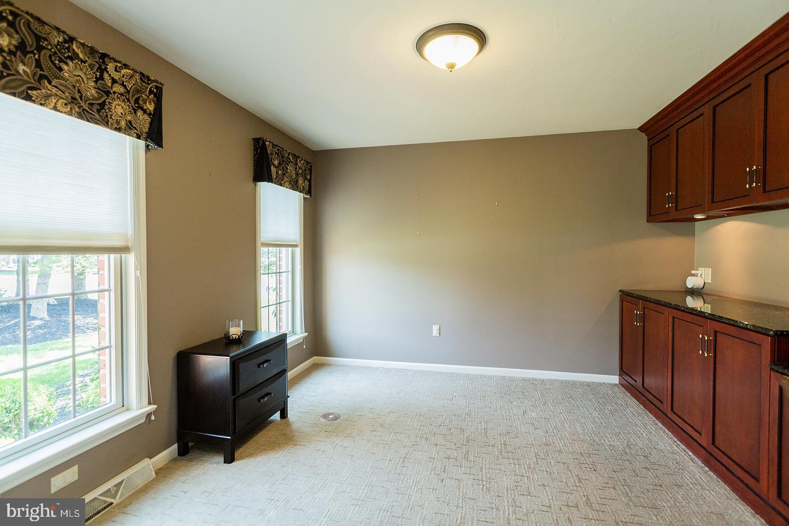 OLDE FIELD - Residential