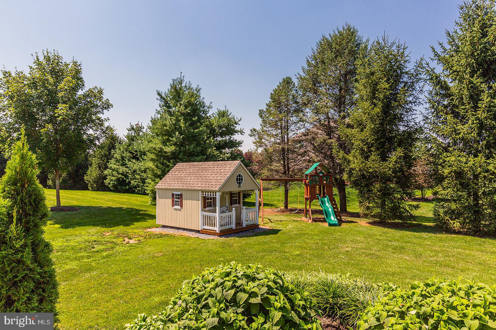 OLDE FIELD - Residential