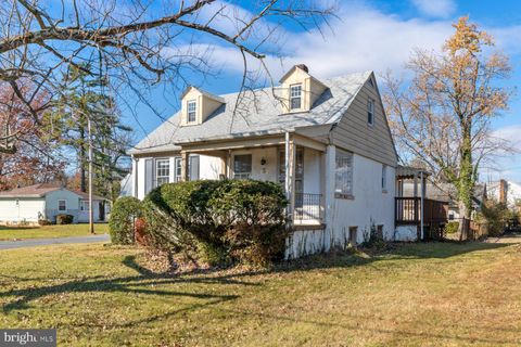 210 MCHENRY AVENUE PIKESVILLE MD 21208