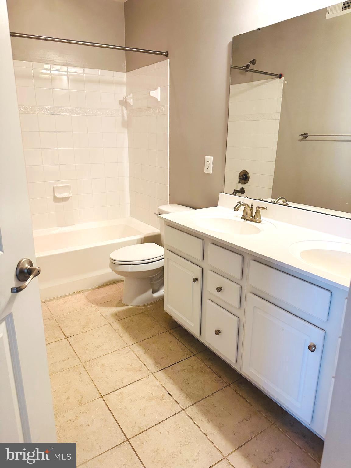 PARKLANDS AT WATKINS MILL - Residential Lease