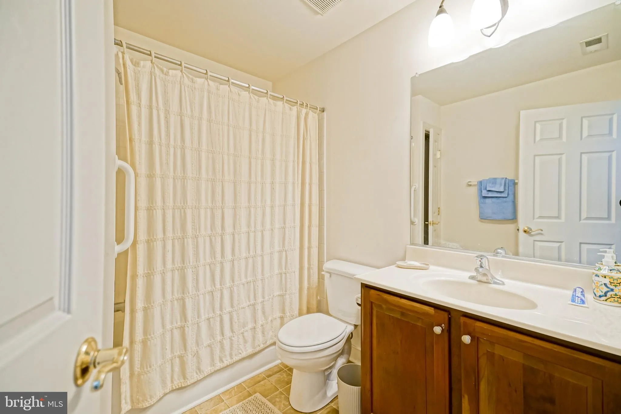 Lewes, Delaware 19958, United States, 4 Bedrooms Bedrooms, ,4 BathroomsBathrooms,Residential,Active,202728