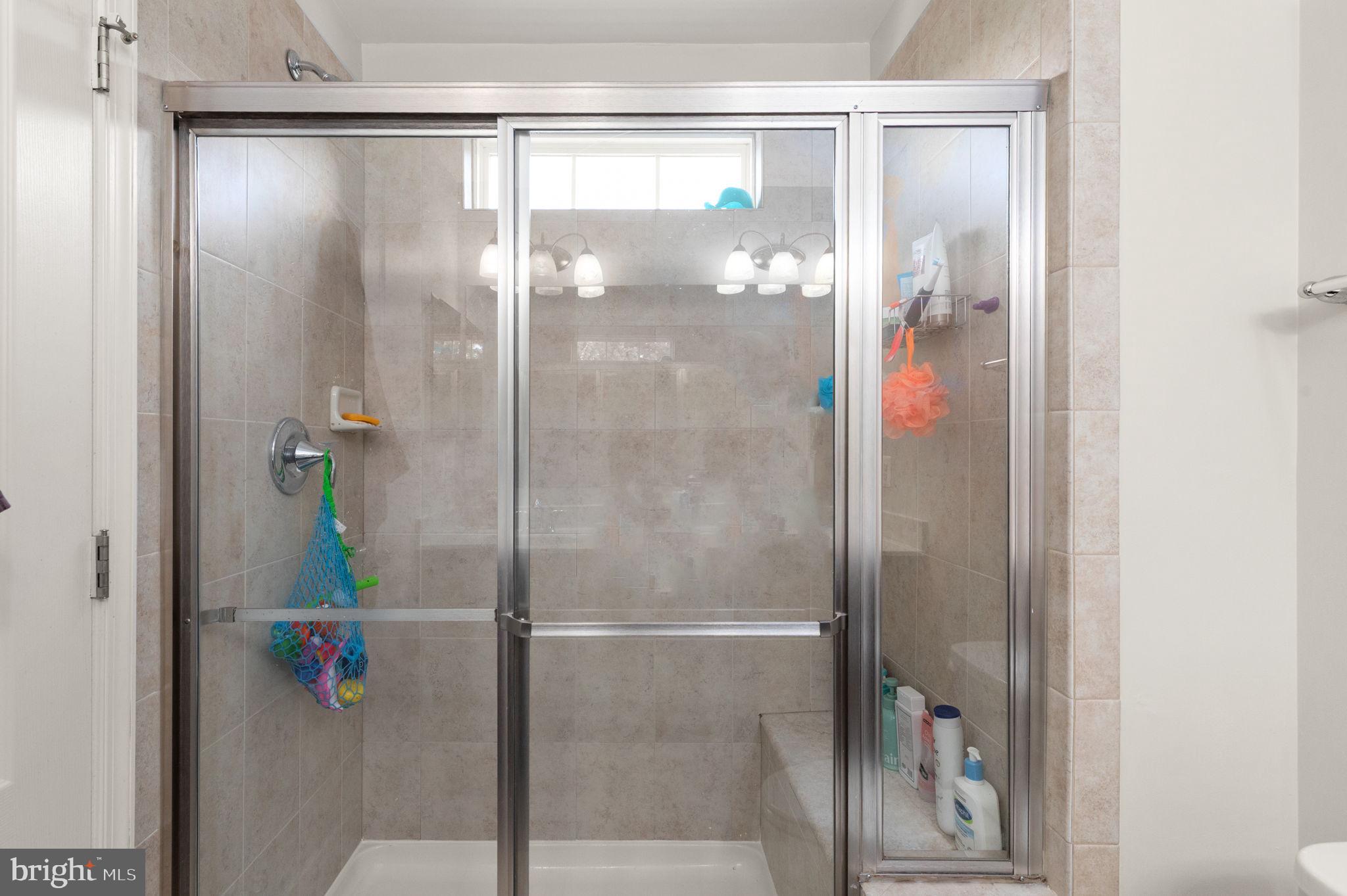 THE POINTE AT TANYARD SPRINGS - Residential Lease