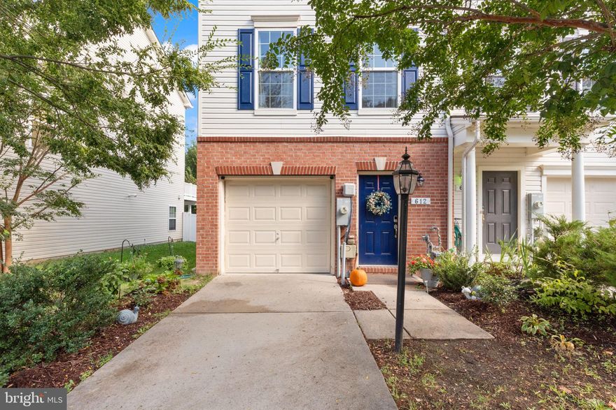 Welcome to this meticulously maintained, newer 3-level townhome offering the perfect blend of comfort, convenience, and community living.

The entry level features a versatile flex space—ideal as a second family room, home office, gym, or playroom—along with inside access to the 1-car garage and concrete driveway. Additional guest parking is also available throughout the community.

On the main level, enjoy 9’ ceilings and an open-concept design, perfect for entertaining or everyday living. The gourmet kitchen showcases a large island, granite countertops, 42” cabinets, stainless steel appliances, and a spacious pantry. A dining area flows seamlessly to the rear deck, creating effortless indoor-outdoor living. The bright living room is filled with natural light and enhanced by recessed lighting.

Upstairs, the private retreat continues with two generous bedrooms and two full bathrooms. The primary suite boasts vaulted ceilings, a walk-in closet, and a spa-like bath with dual vanities.

Beyond the home itself, the community offers exceptional amenities: a lap pool and children’s pool, clubhouse available for private events, tennis and basketball courts, dog park, community garden, fitness center with locker rooms, multiple playgrounds, walking trails, and beautifully landscaped common areas.

Lovingly cared for and move-in ready, this home is an incredible opportunity to enjoy both a beautiful residence and a vibrant community lifestyle. Don’t wait—schedule your showing today!