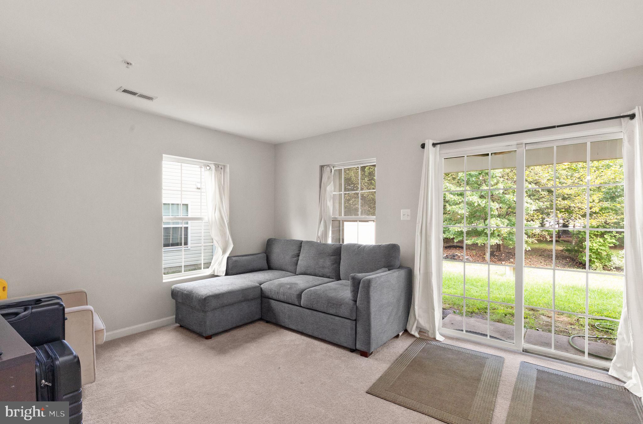 THE POINTE AT TANYARD SPRINGS - Residential Lease