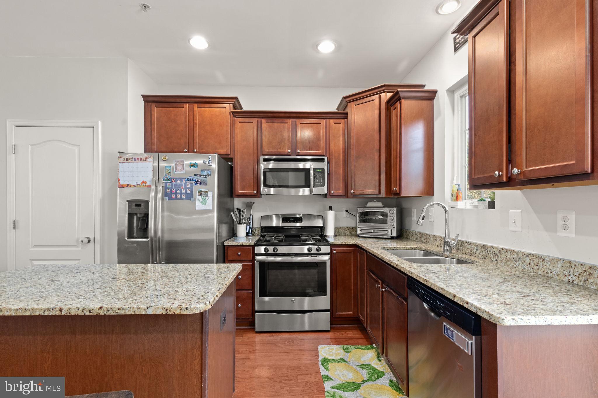 THE POINTE AT TANYARD SPRINGS - Residential Lease