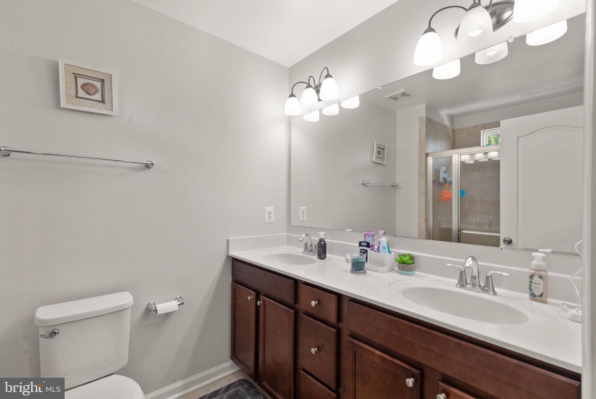 THE POINTE AT TANYARD SPRINGS - Residential Lease