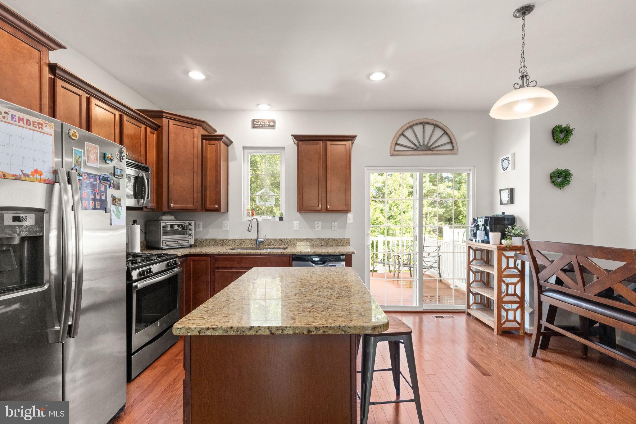 THE POINTE AT TANYARD SPRINGS - Residential Lease