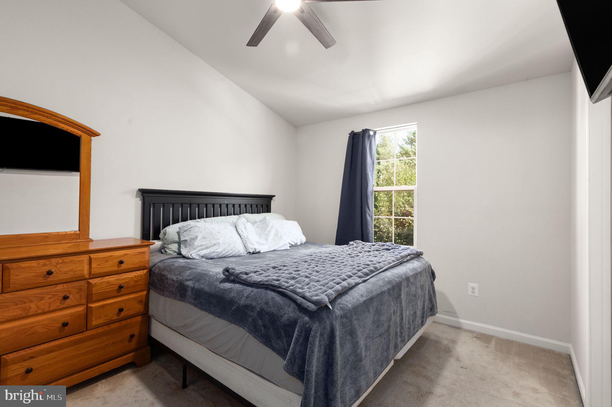 THE POINTE AT TANYARD SPRINGS - Residential Lease