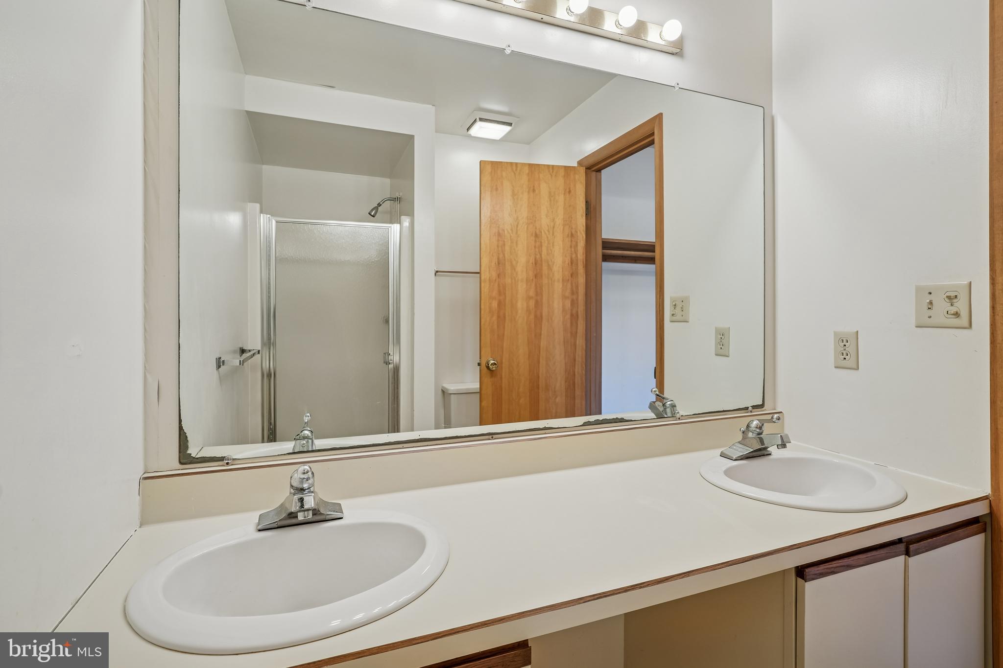 BAYSTRAND III - Residential