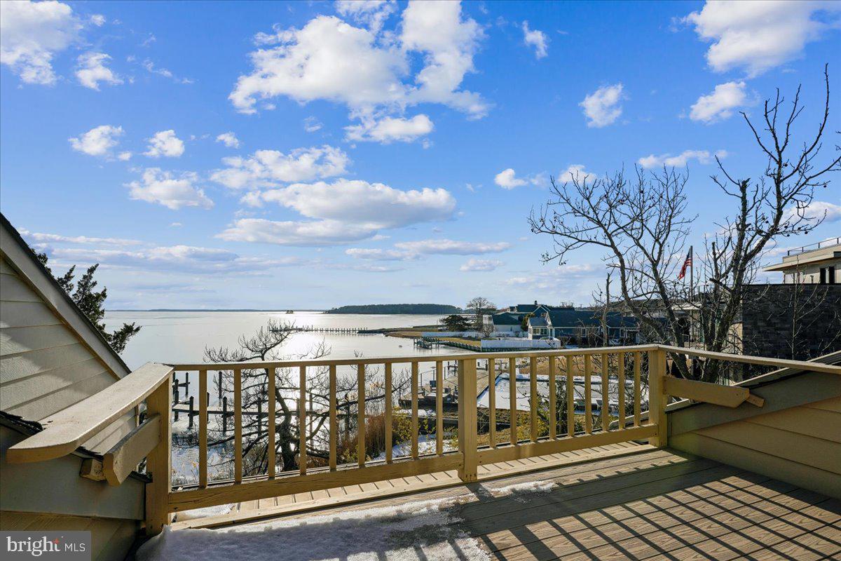 BAYSTRAND III - Residential