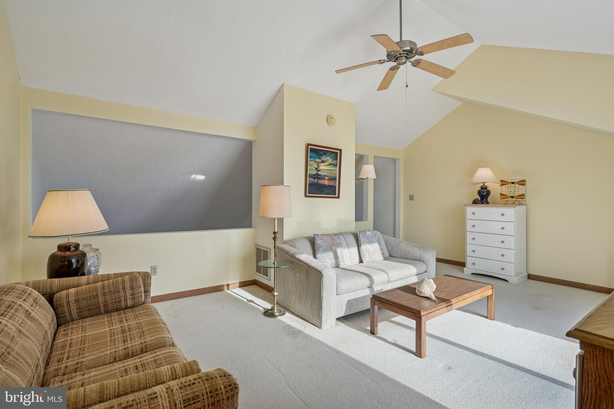 BAYSTRAND III - Residential