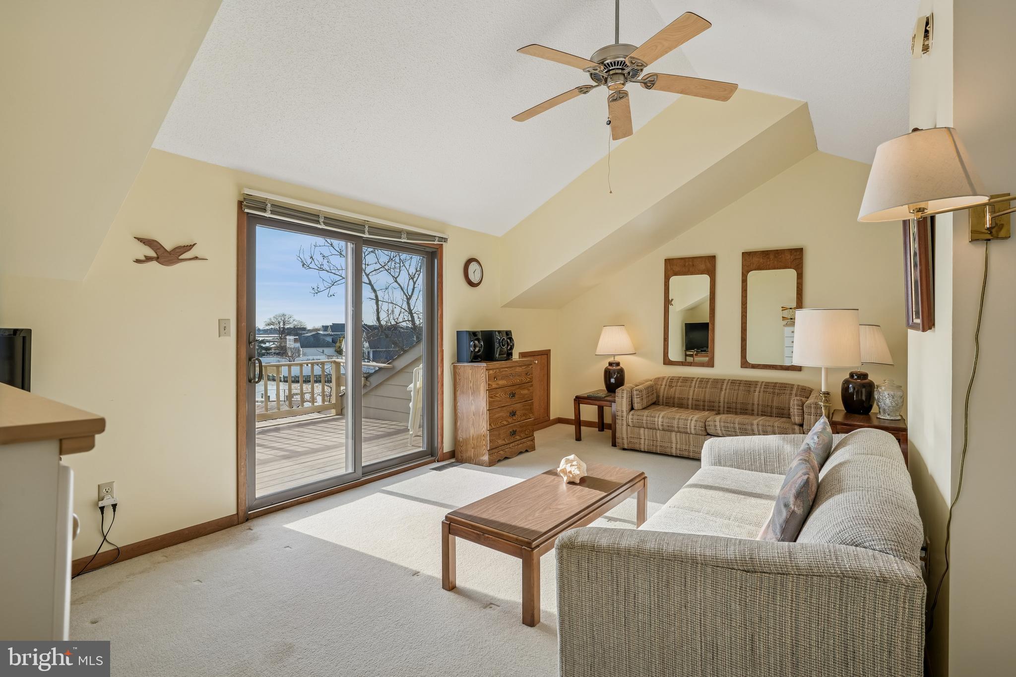 BAYSTRAND III - Residential