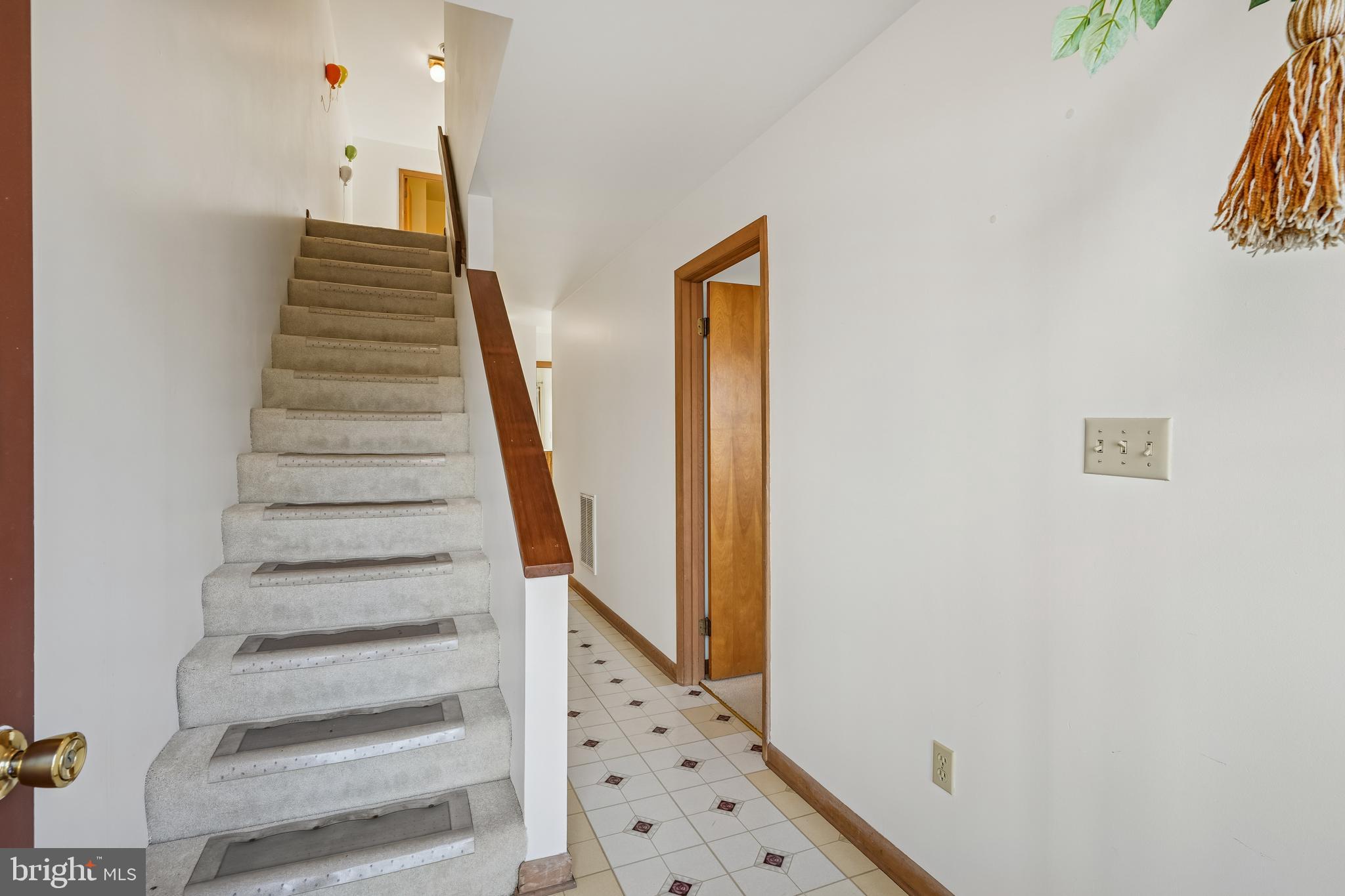 BAYSTRAND III - Residential