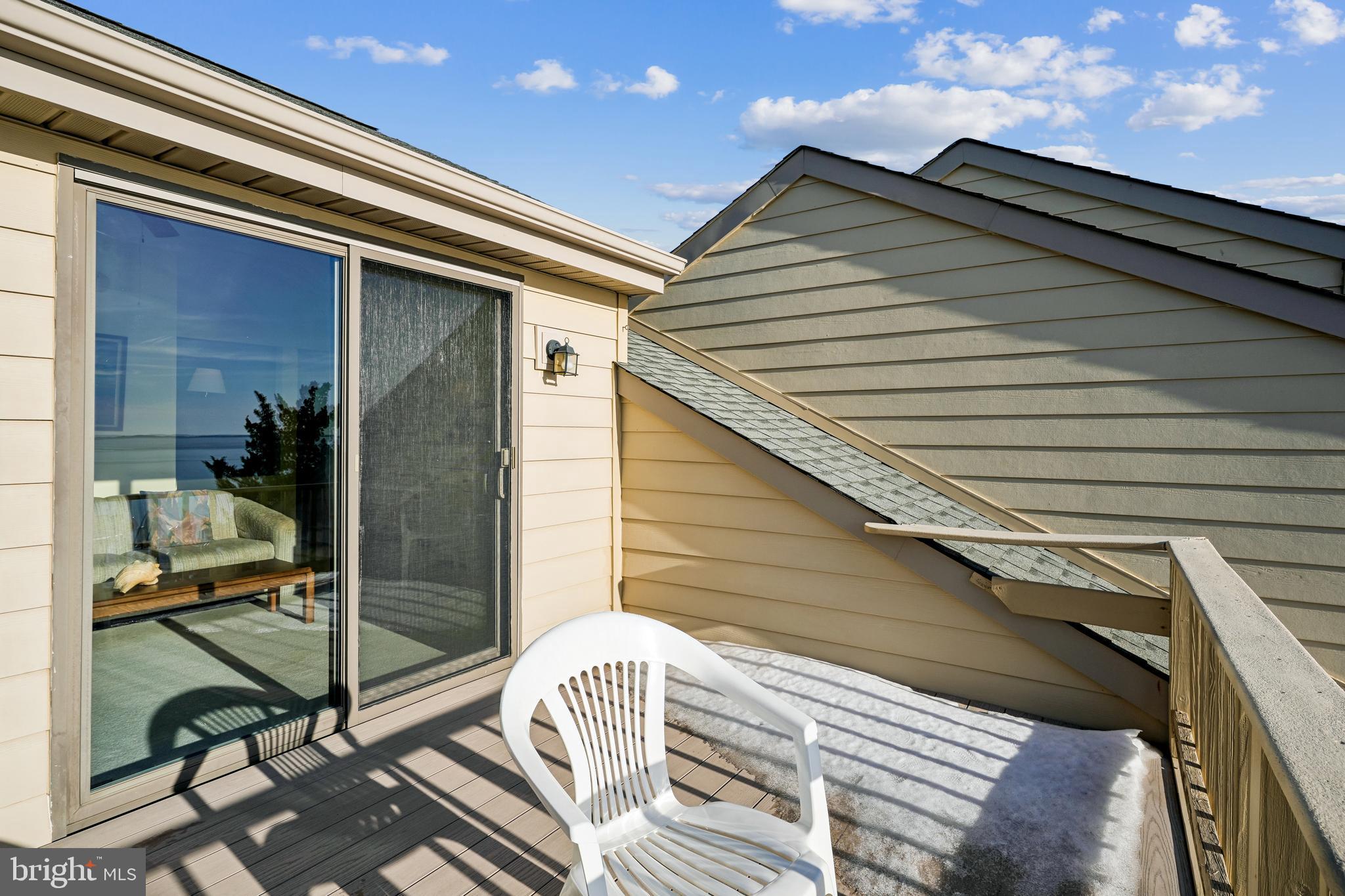 BAYSTRAND III - Residential