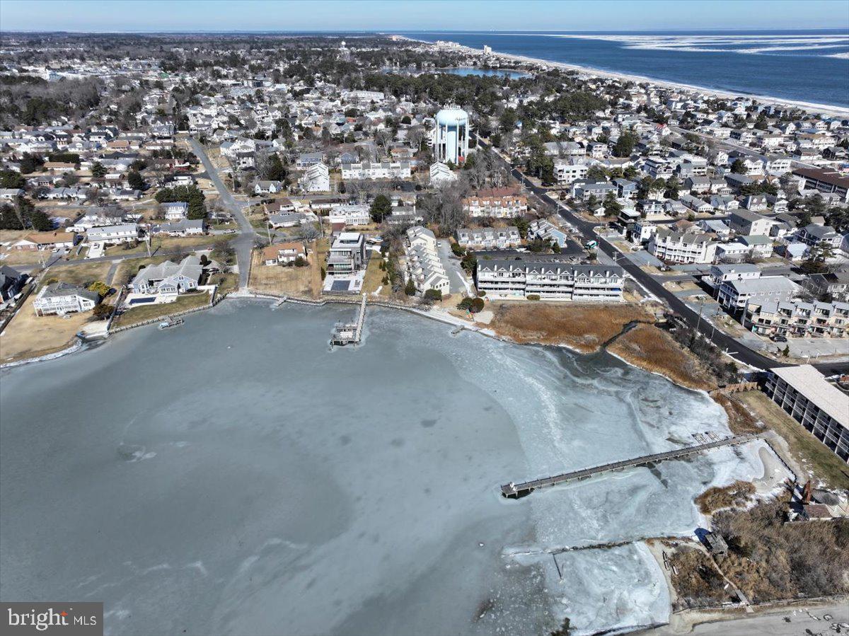 BAYSTRAND III - Residential