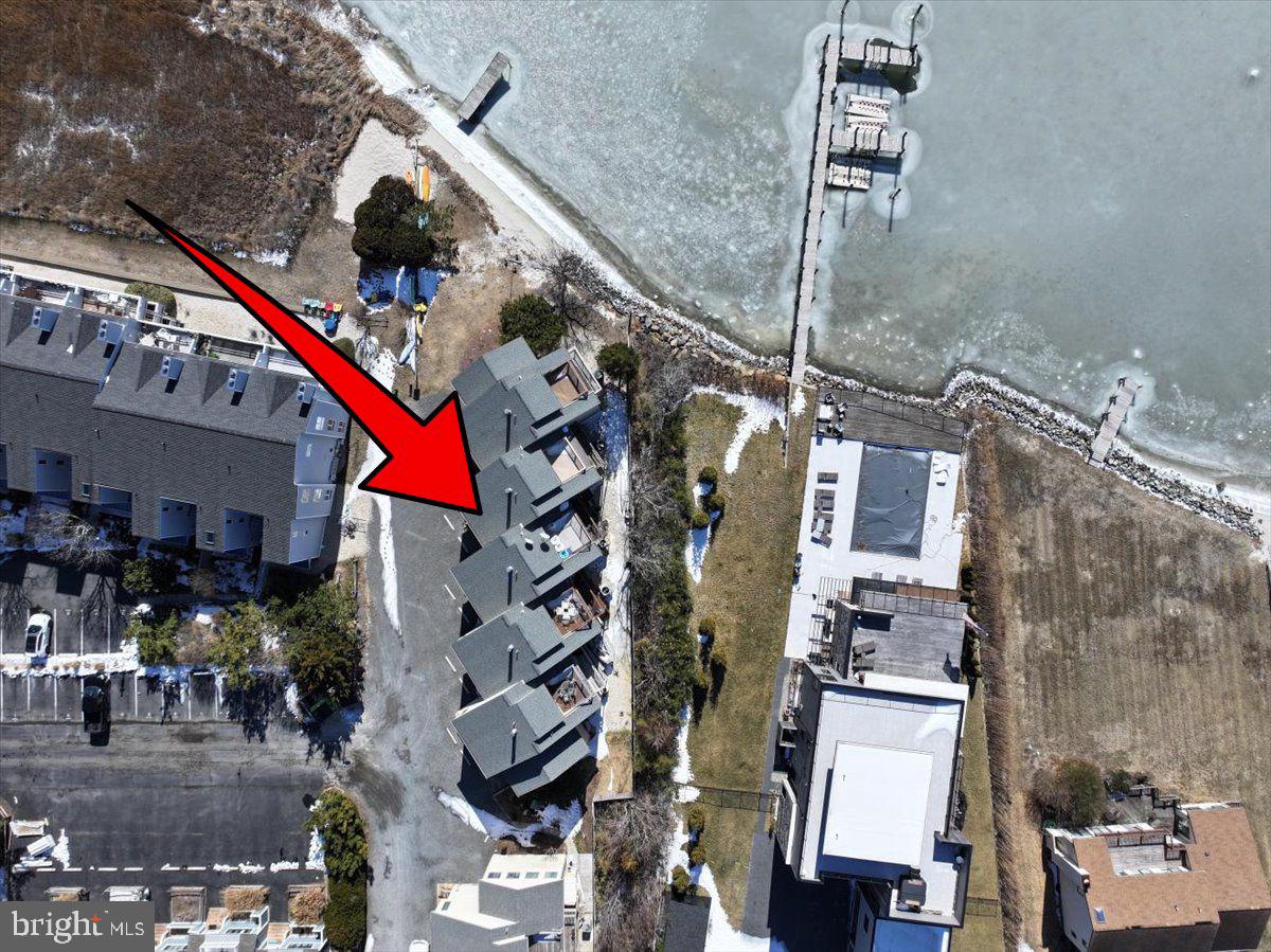 BAYSTRAND III - Residential