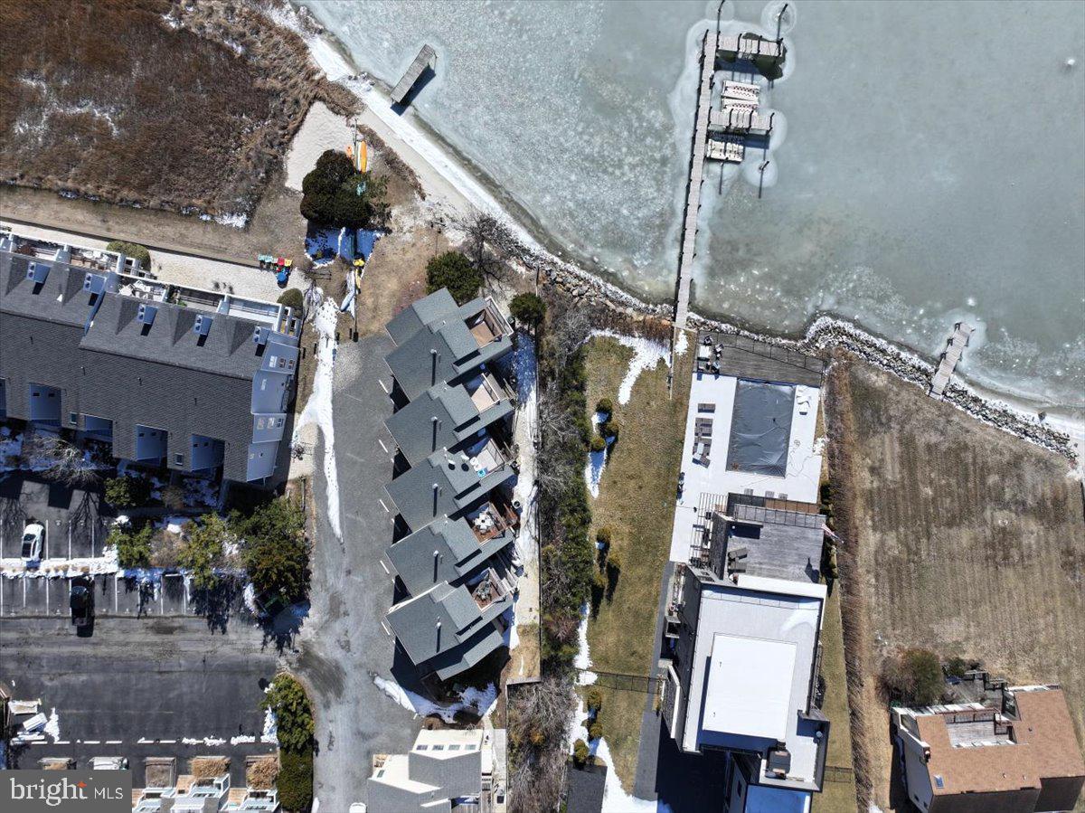 BAYSTRAND III - Residential