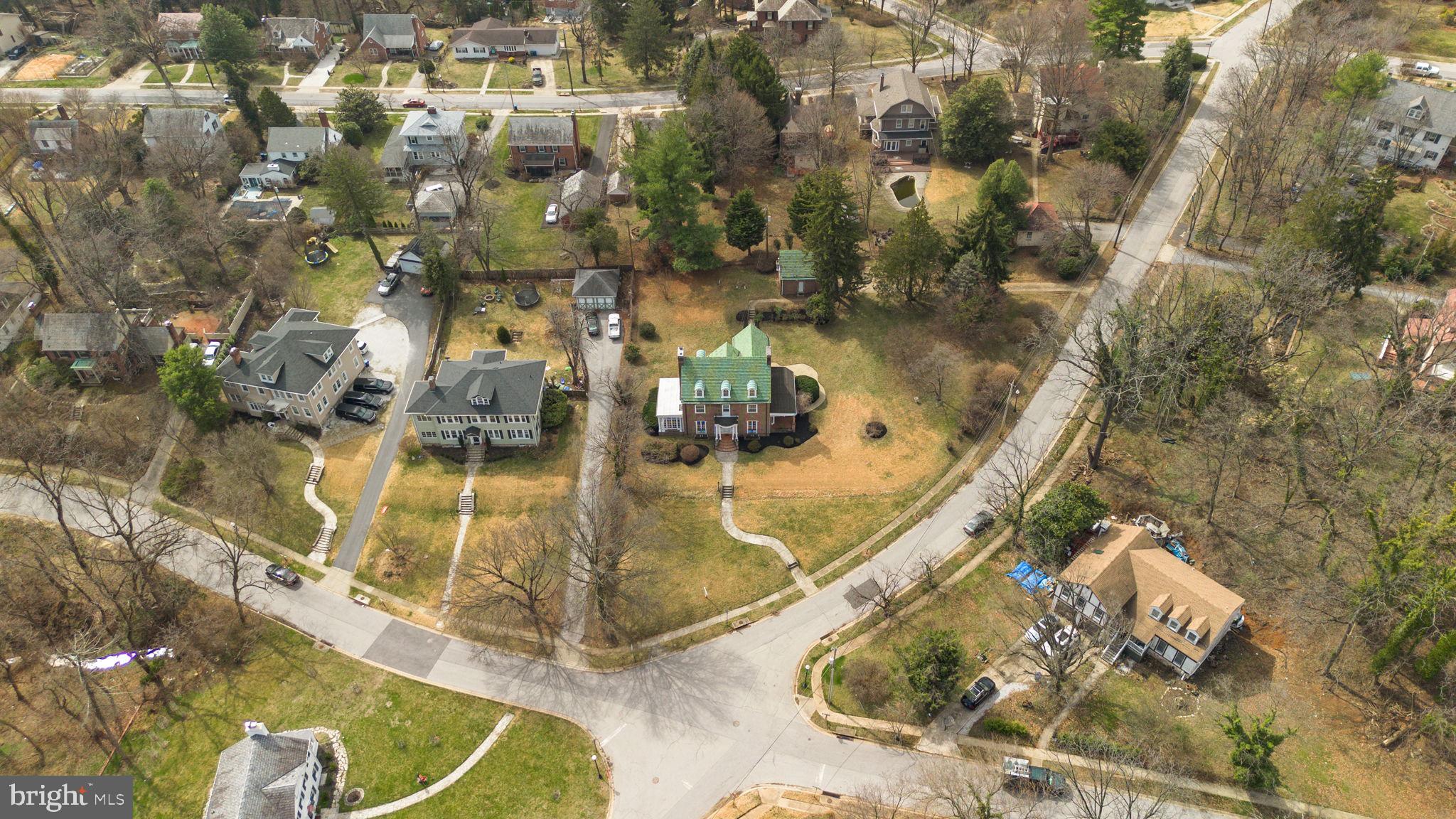 TEN HILLS - Residential