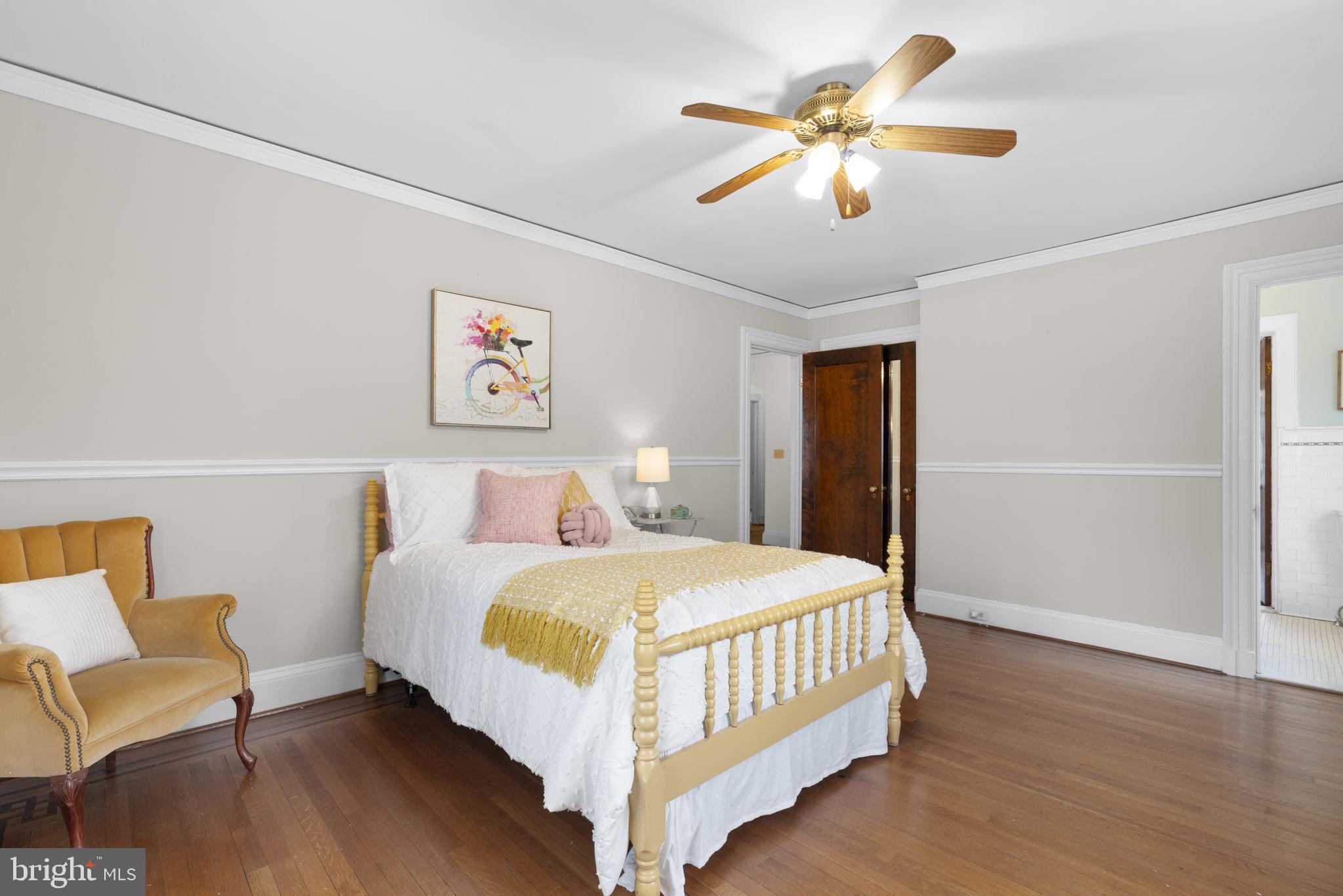 TEN HILLS - Residential