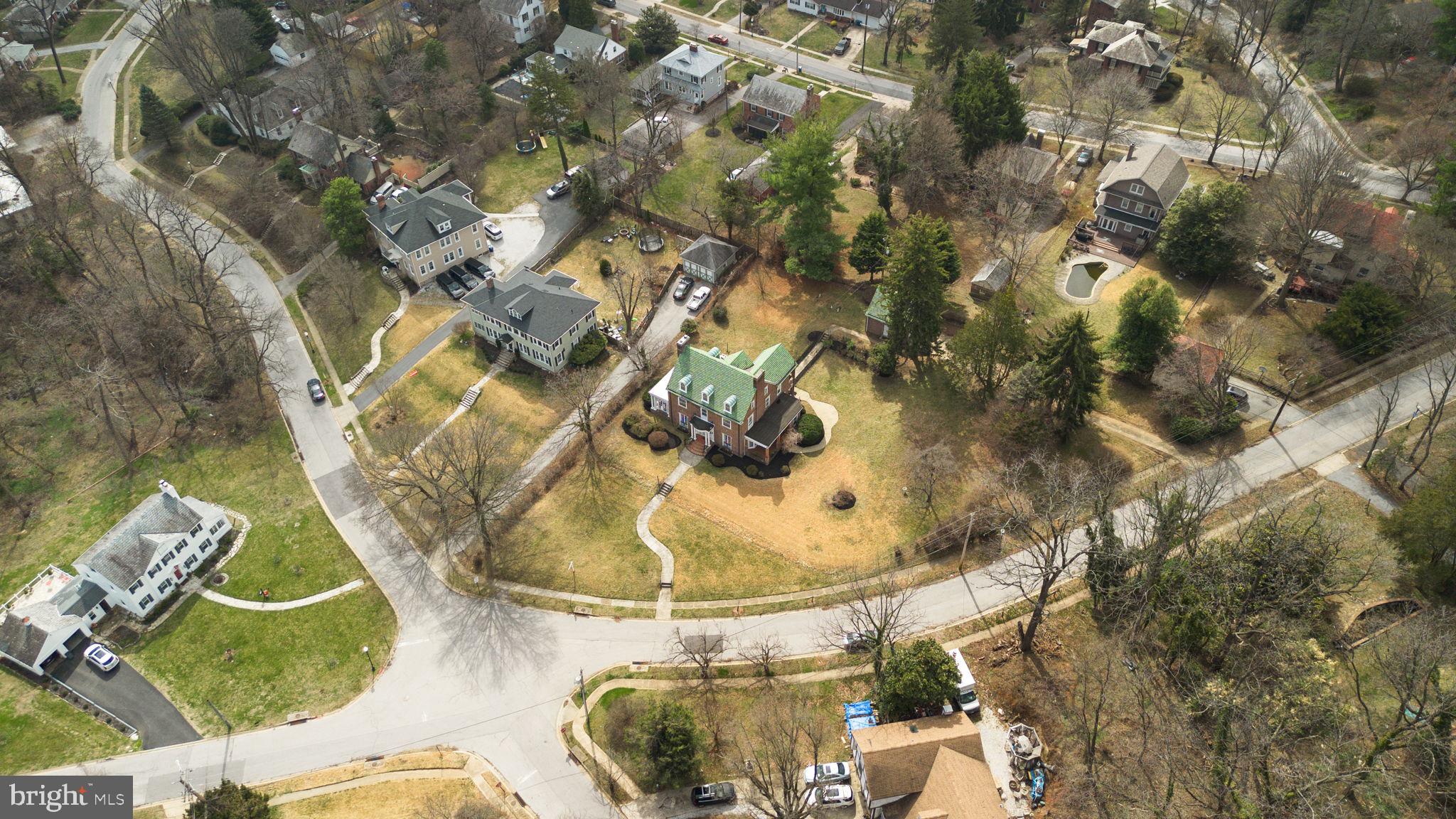 TEN HILLS - Residential