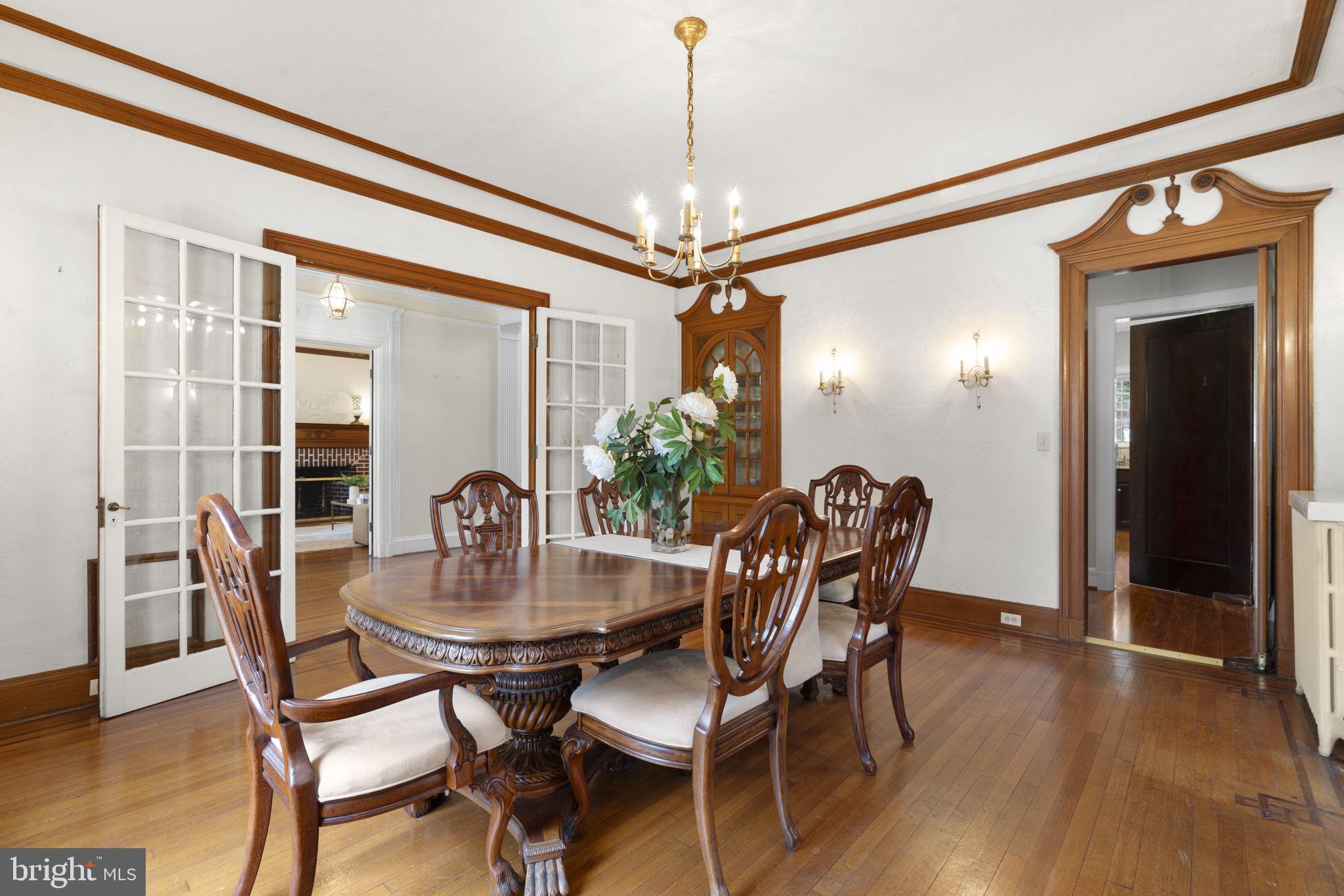 TEN HILLS - Residential