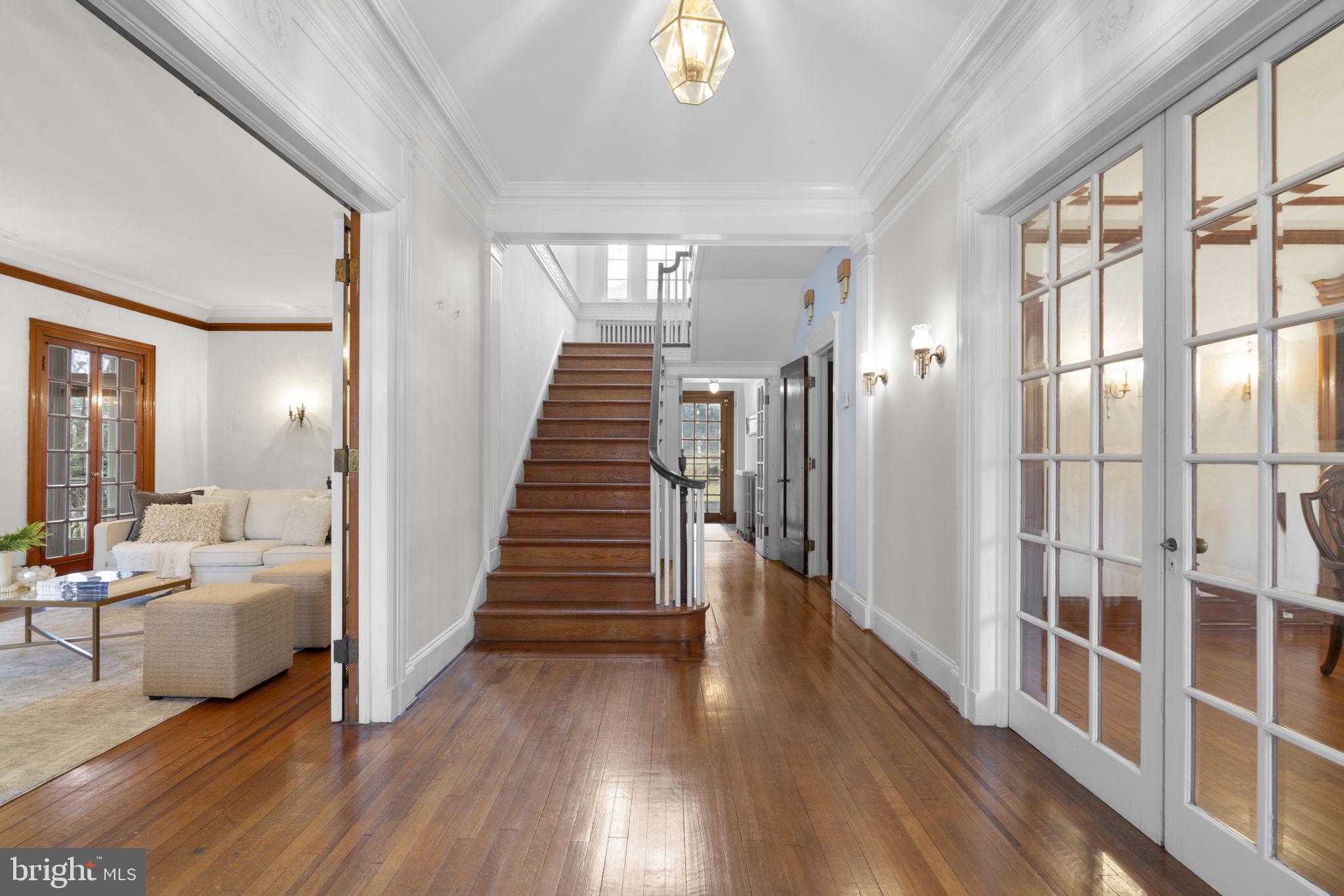 TEN HILLS - Residential