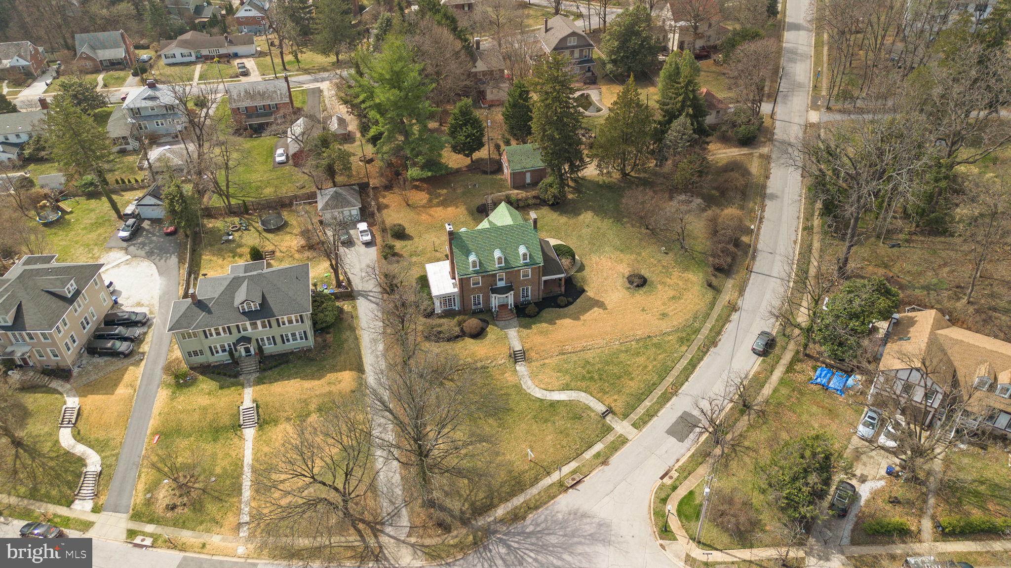 TEN HILLS - Residential