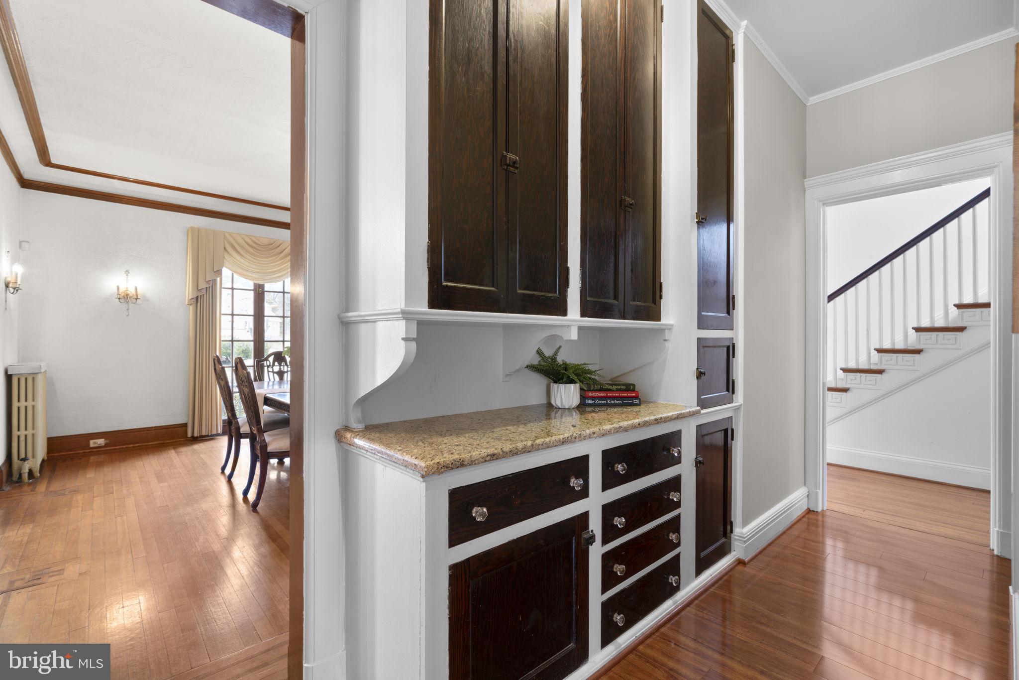 TEN HILLS - Residential