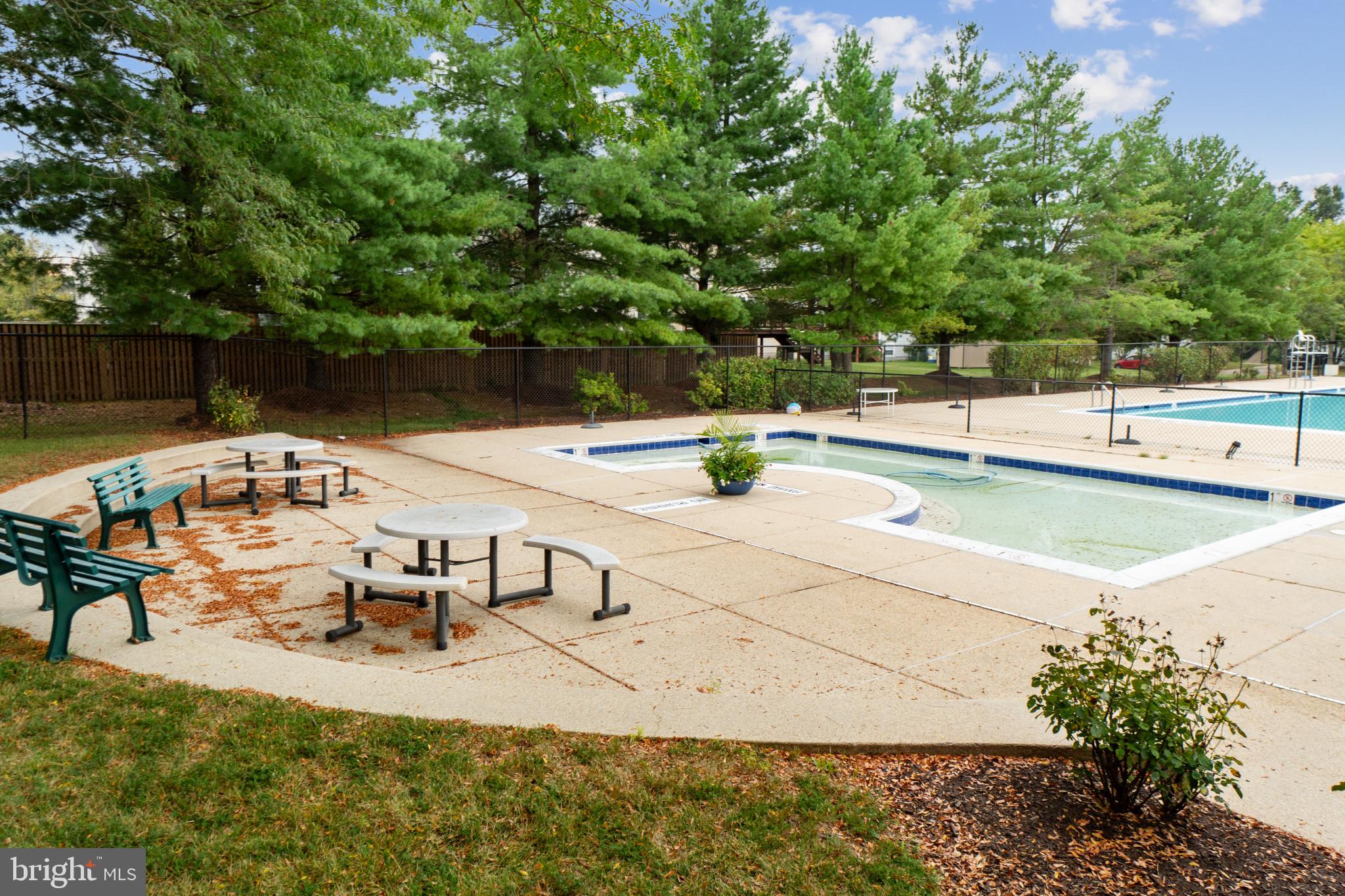 PERRYWOOD - Residential