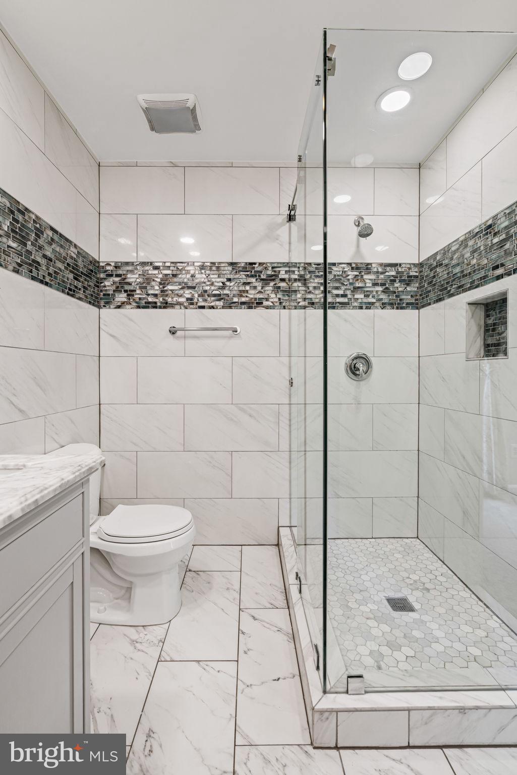 MT HEBRON PARK - Residential