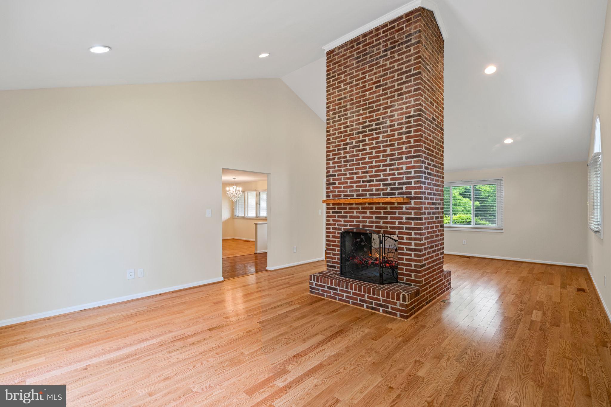 MT HEBRON PARK - Residential