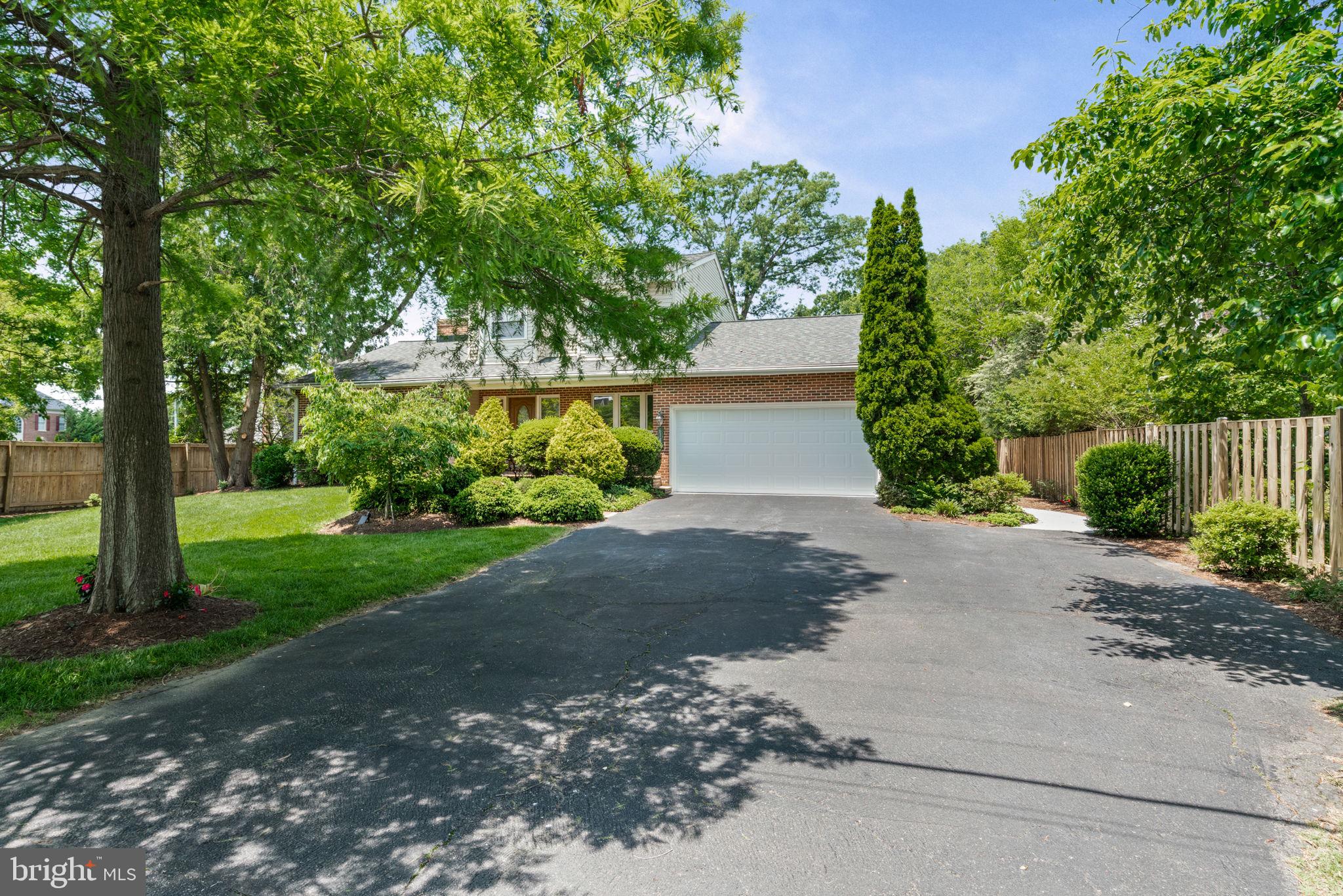 MT HEBRON PARK - Residential