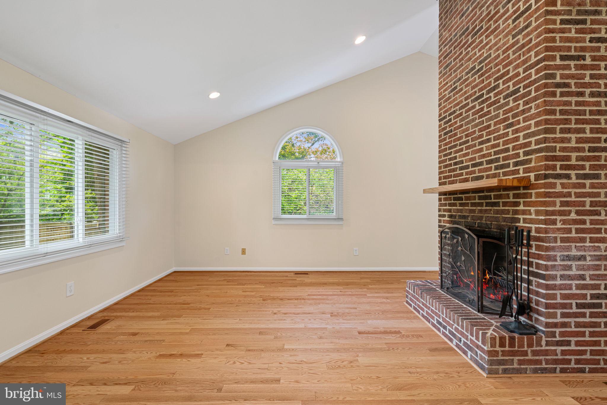 MT HEBRON PARK - Residential