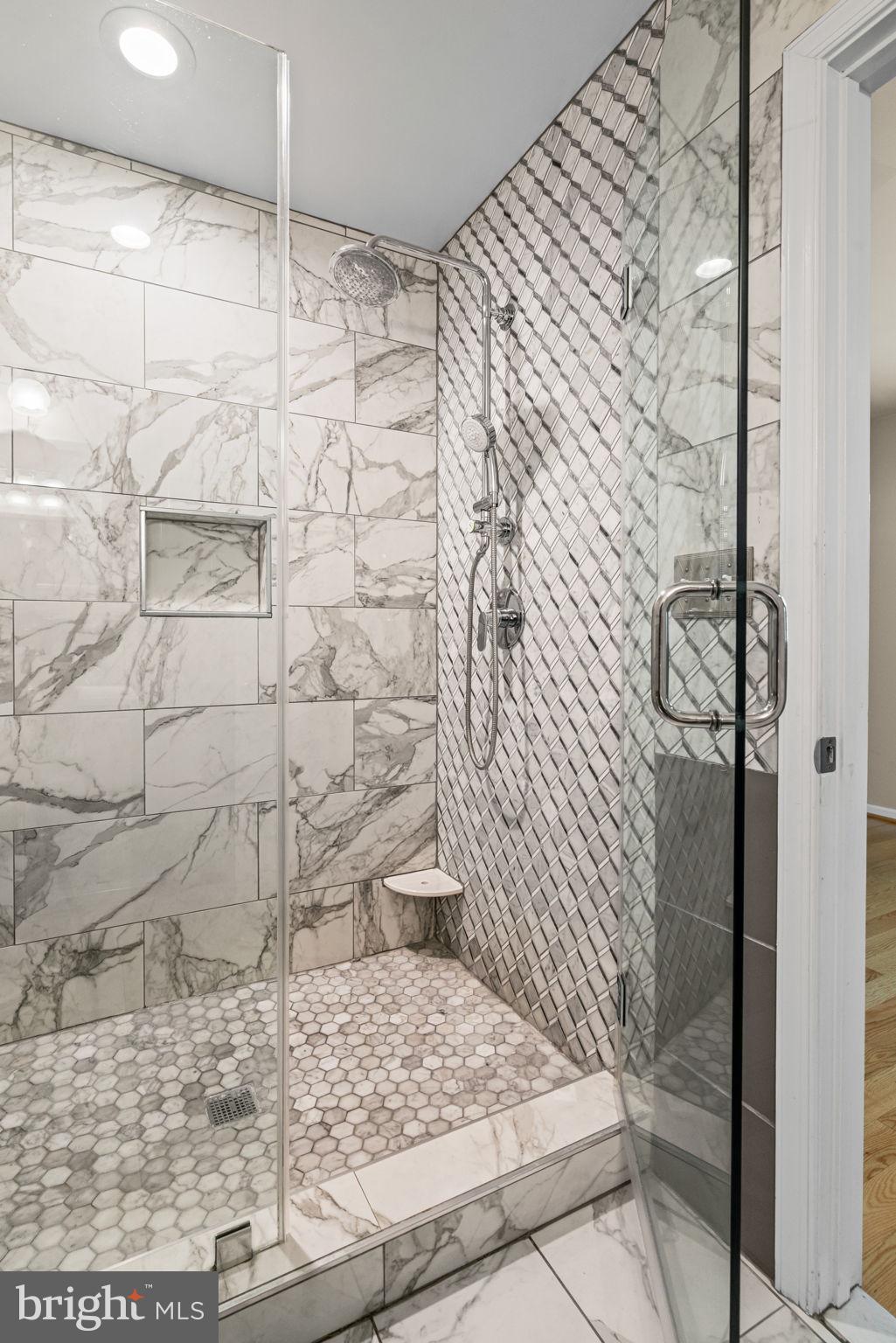 MT HEBRON PARK - Residential