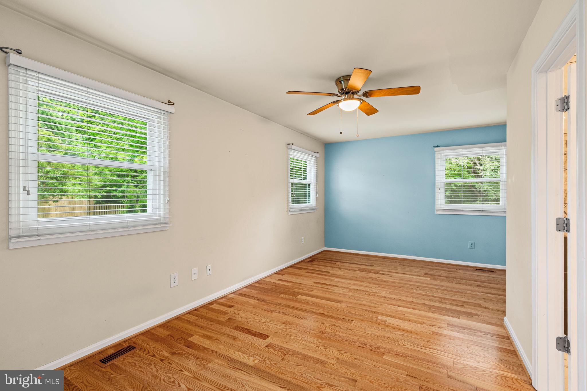 MT HEBRON PARK - Residential