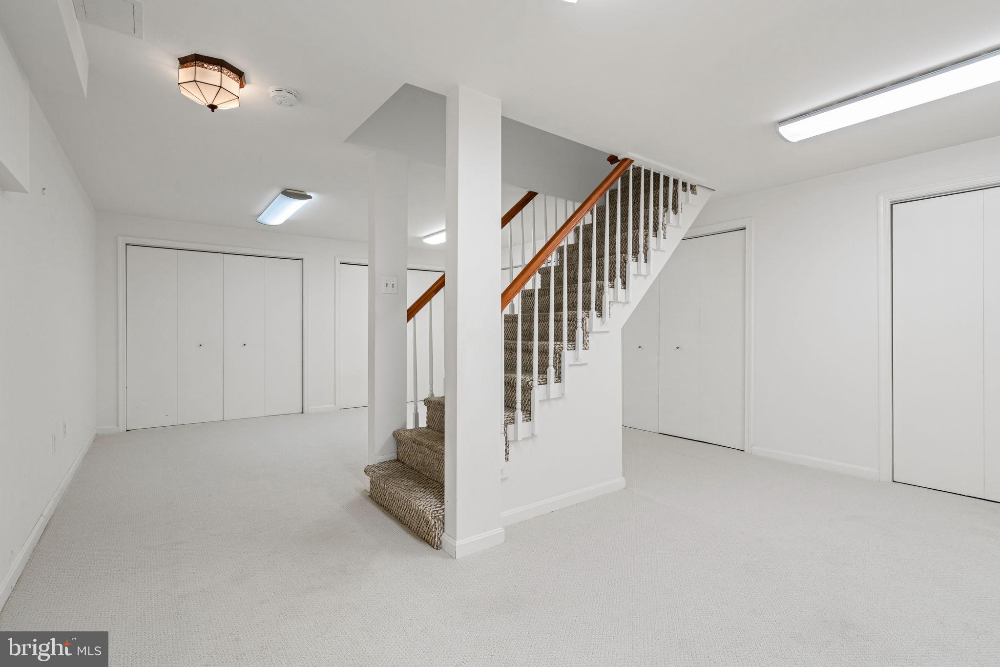 MT HEBRON PARK - Residential