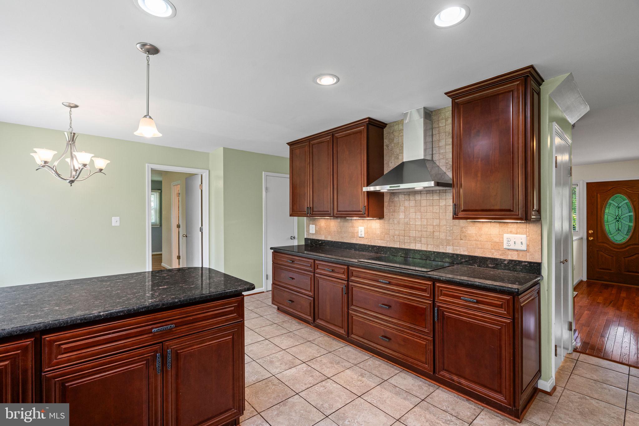 MT HEBRON PARK - Residential